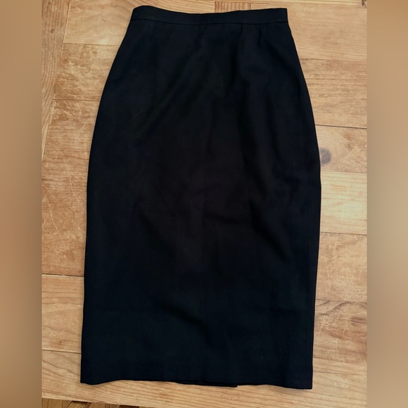 Vintage Chanel Boutique Pencil Skirt - Picture 4 of 7